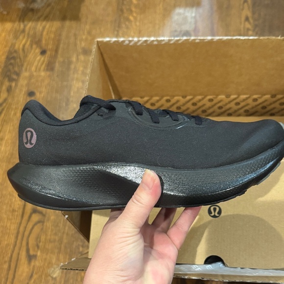 Lululemon Black Athletic Sneakers/US 7.5/Brand New/NIB! Never Worn! Gorgeous! - Picture 3 of 16